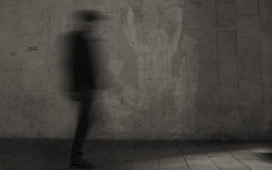 Sentirsi invisibile: come guarire la ferita di non essere stato visto